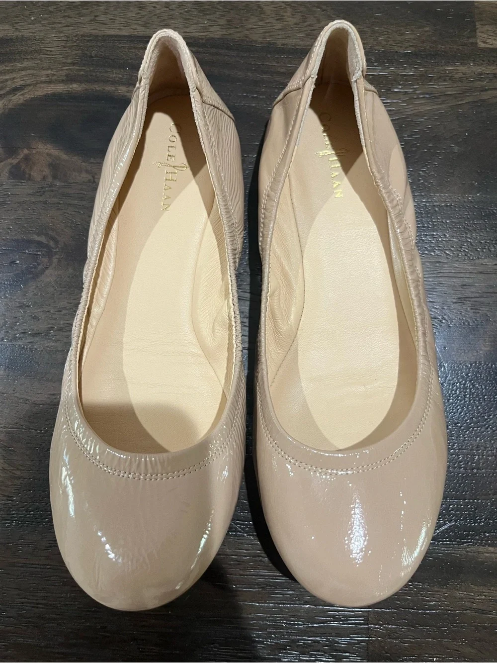 Cole Haan Beige Tan Cream Patent Leather Manhattan Ballet Flats 7B 7 B EUC